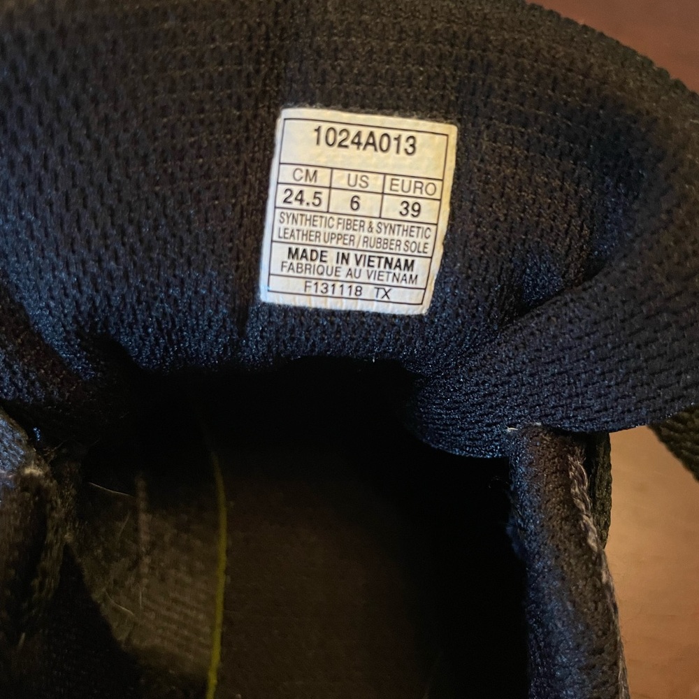 Men’s ASICS - Picture 2 of 5